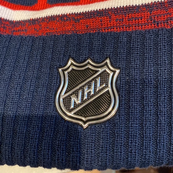 NHL Toques - Picture 6 of 7